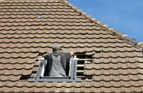 Pose de velux - Maisonsgoutte